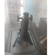 Microscope