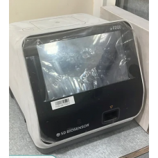 Fluorescent Immunoassay Analyzer
