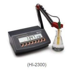 Autoranging Conductivity Meter