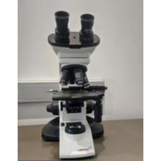 Trinocular Compound Microscope