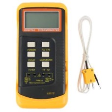 Dual channel thermocouple thermometer