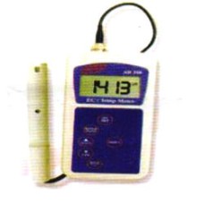 pH / Conductivity Meter