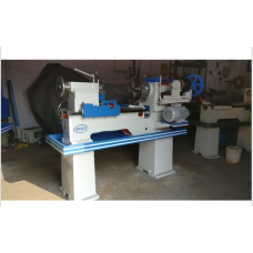 4.5 Feet Medium Duty Lathe Machine 