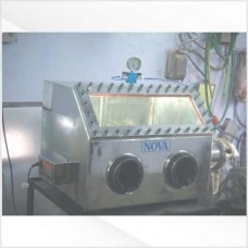 Glove Boxes(Chemically resistant material)