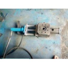 Platen Type Screen Changer
